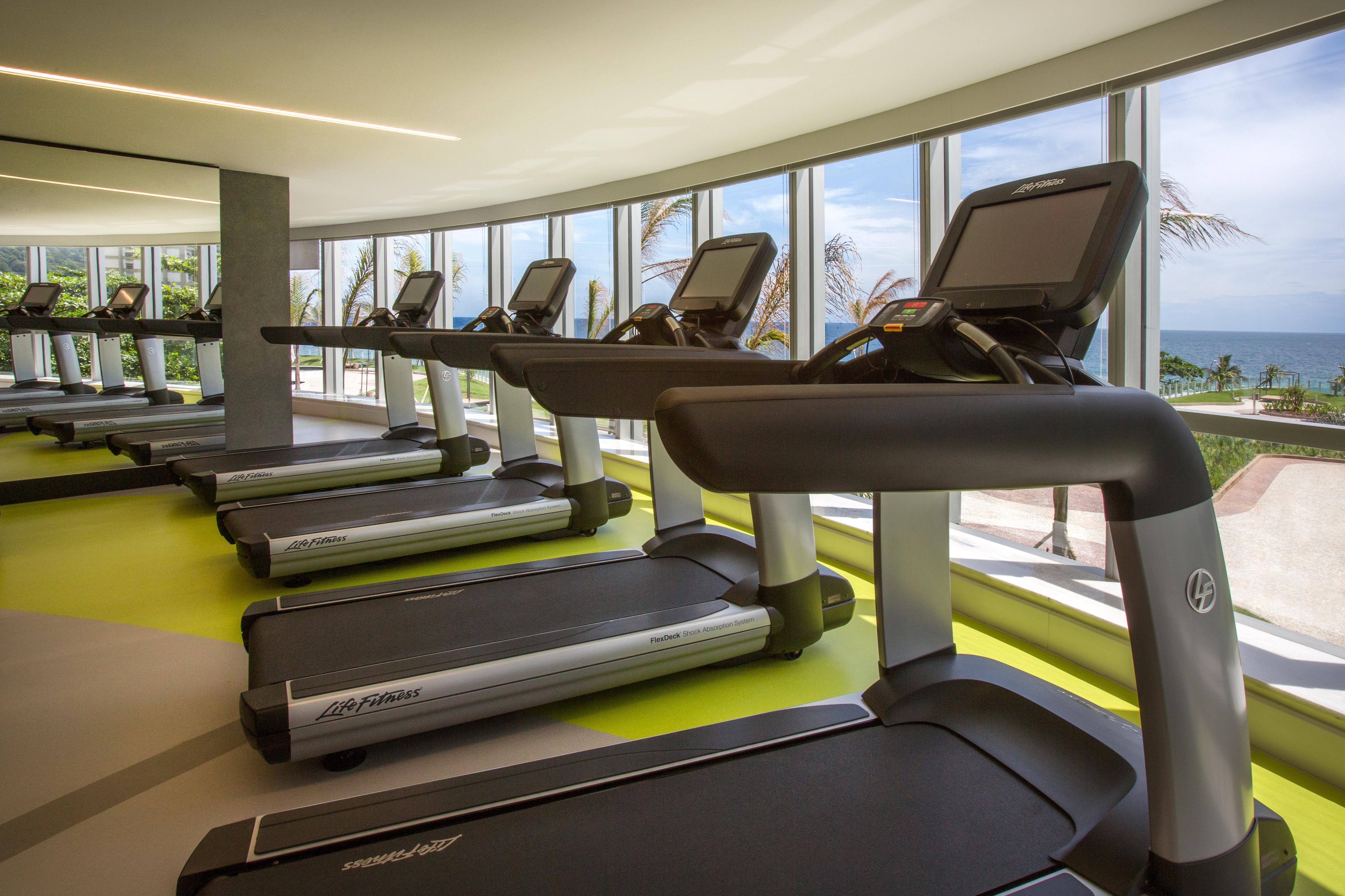 Hotel Nacional Rio De Janeiro - Oficial Exterior photo A row of treadmills