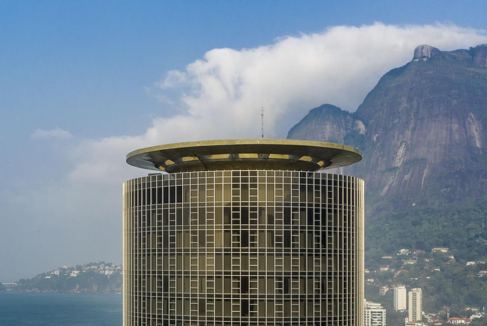 Hotel Nacional Rio De Janeiro - Oficial Exterior photo The distinctive "saucer" top of the Niterói Contemporary Art Museum